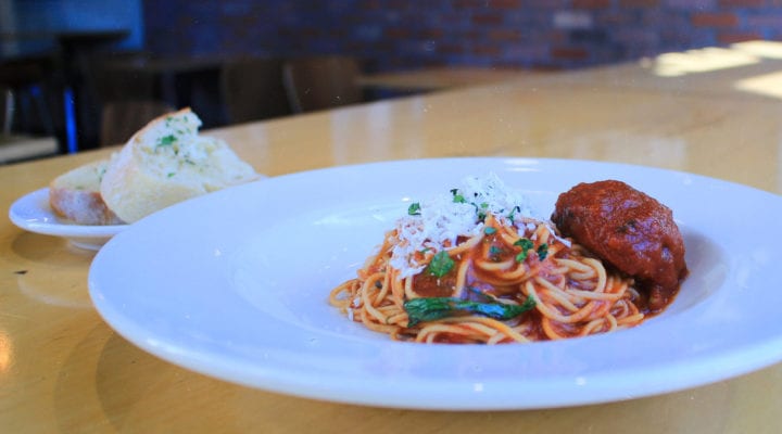 Spaghetti and meatball on a plate
